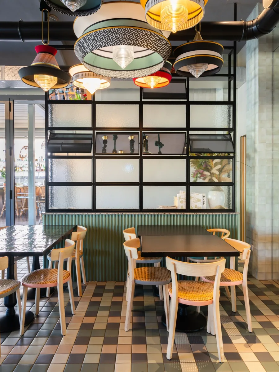 Spaccio Mediterraneo — detail 4