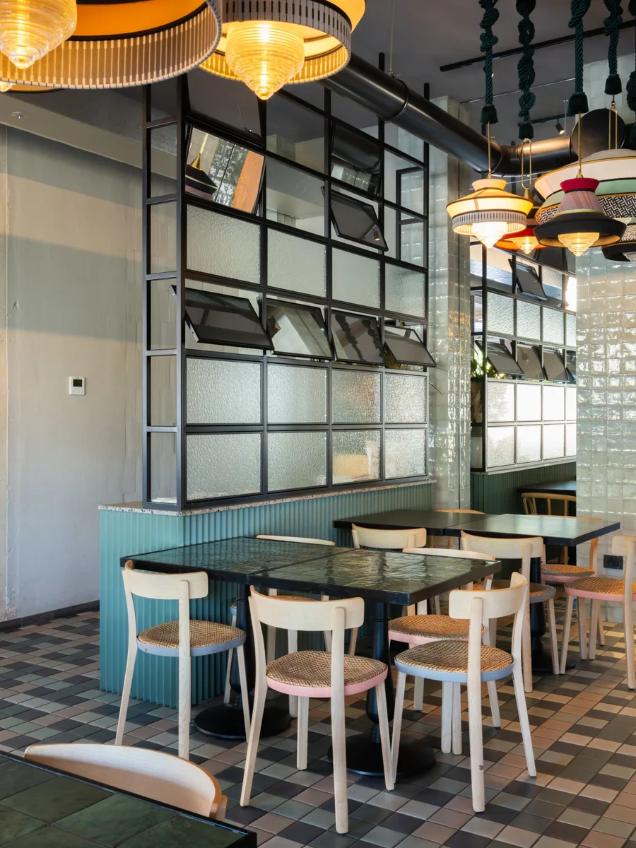 Spaccio Mediterraneo — detail 1